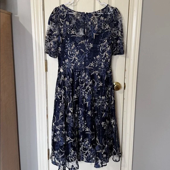 Eliza J Navy and Cream Floral Midi Dress - Picture 2 of 11